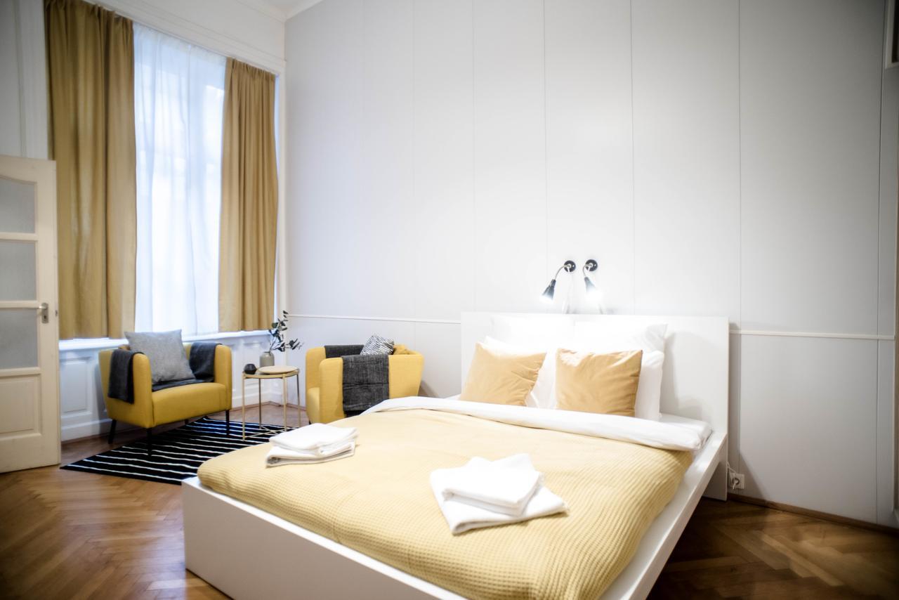 Garden Trees Apartment 부다페스트 외부 사진