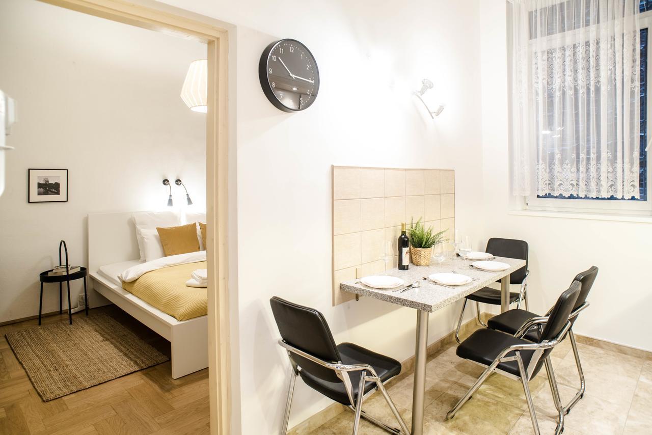 Garden Trees Apartment 부다페스트 외부 사진